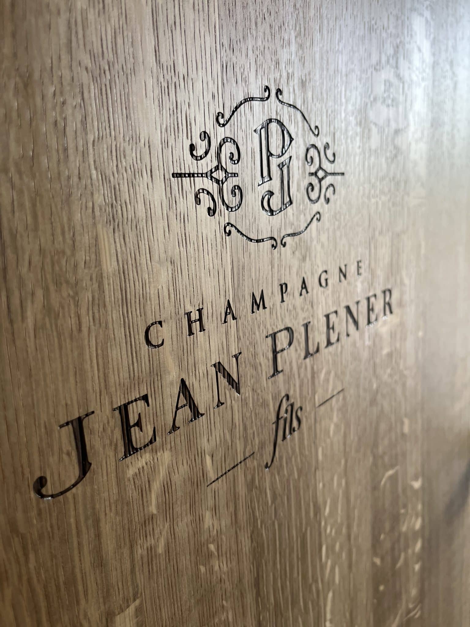 Champagne Jean Plener sur placage bois